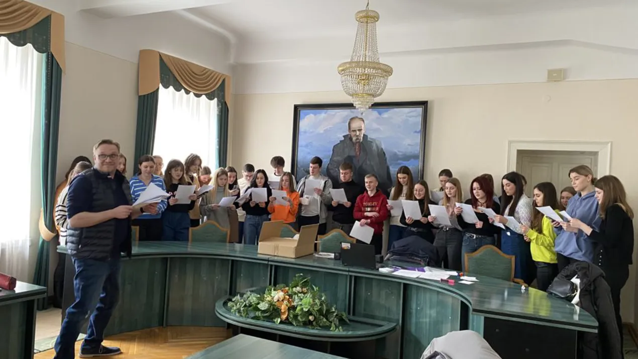 Мовний клуб